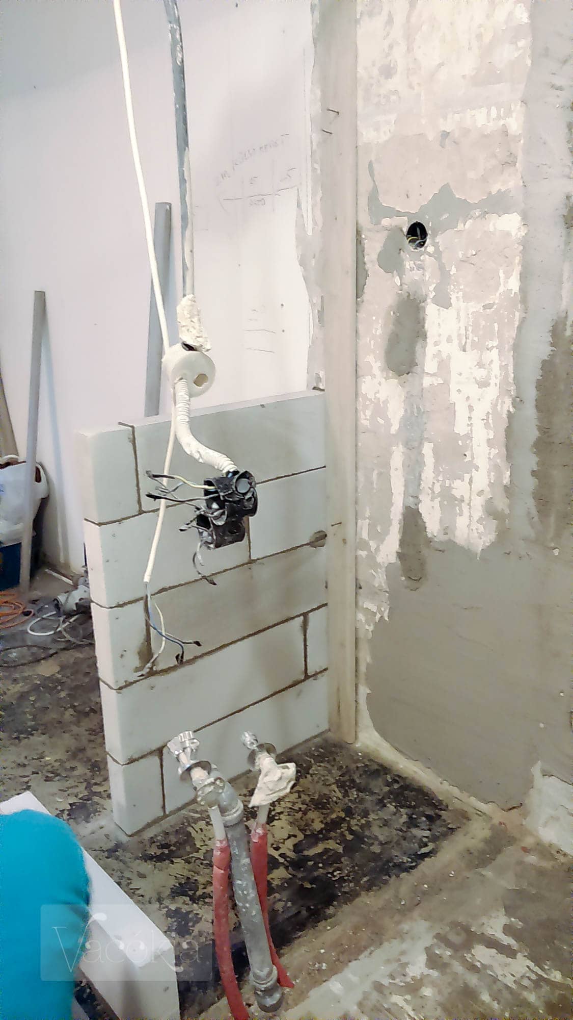 A fürdÅszoba épÃtése és vÃzszerelés vacókia